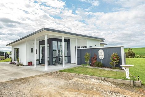 Photo of property in 122a No 2 Line, Okoia, Whanganui, 4572
