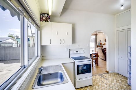 Photo of property in 227 Mayfair Avenue, Mayfair, Hastings, 4122