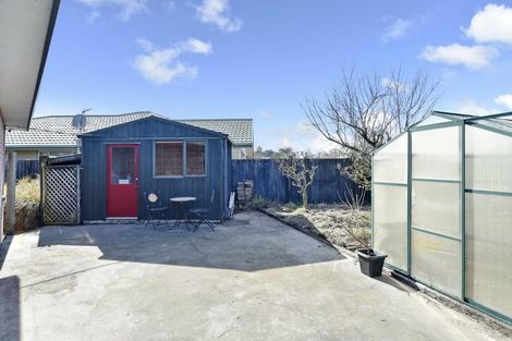 Photo of property in 28 Shenley Drive, Belfast, Christchurch, 8051