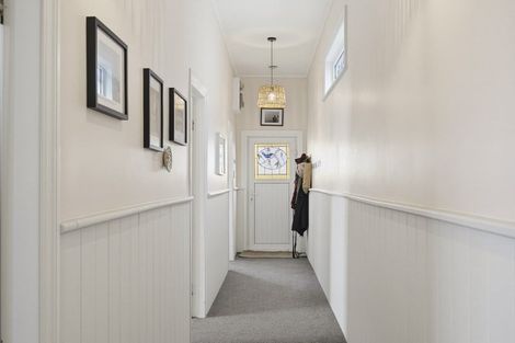 Photo of property in 39 Normanby Street, Newtown, Wellington, 6021