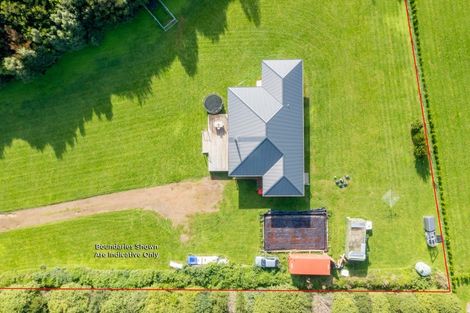 Photo of property in 12 Faydon Close, Ohau, Levin, 5570