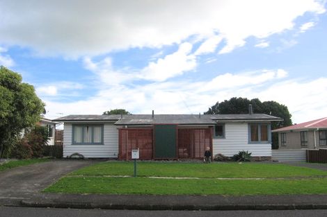 Photo of property in 7 Edgerton Road, Te Atatu Peninsula, Auckland, 0610