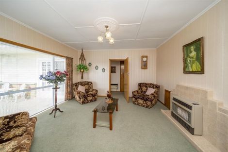 Photo of property in 187 Waihi Road, Hawera, 4610