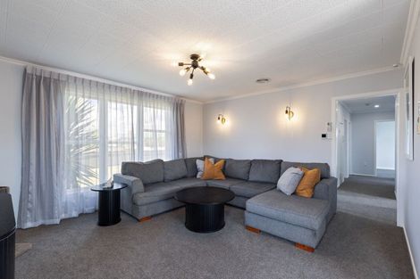Photo of property in 25 Battersea Place, Roslyn, Palmerston North, 4414