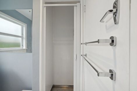 Photo of property in 2 Selwyn Street, Levin, 5510