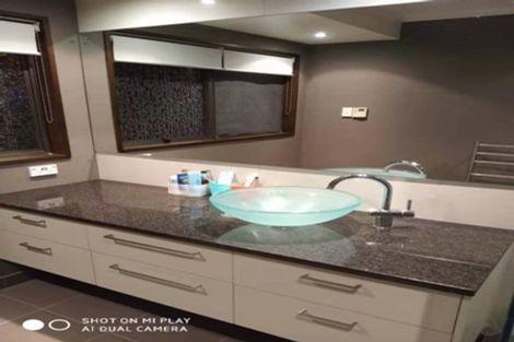 Photo of property in 1/70 Highland Park Drive, Highland Park, Auckland, 2010