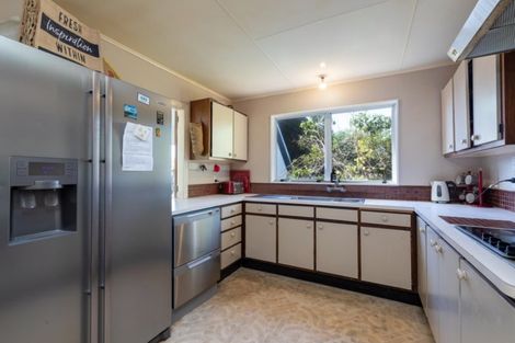 Photo of property in 64 Winara Avenue, Waikanae, 5036