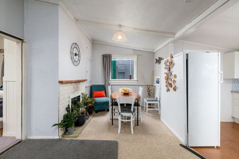 Photo of property in 28 Leonard Street, Waimate, 7924