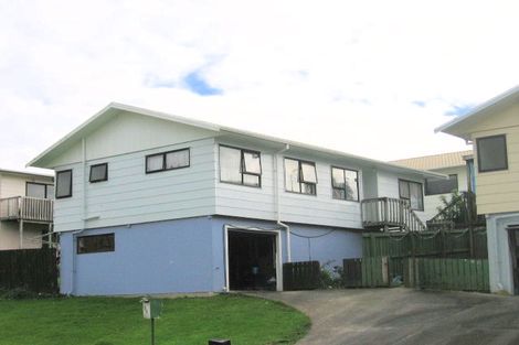 Photo of property in 3 Kearney Place, Massey, Auckland, 0614