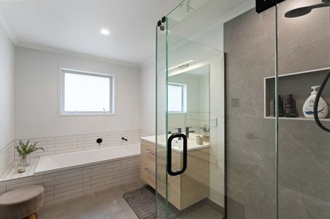 Photo of property in 17 Calder Crescent, Pokeno, 2402