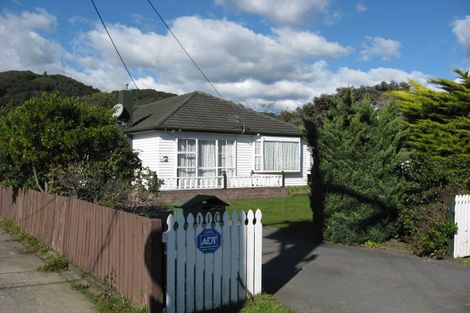 Photo of property in 110 Moohan Street, Wainuiomata, Lower Hutt, 5014
