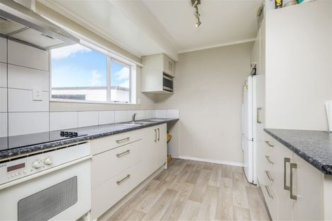 Photo of property in 47 Dungarvon Place, Clendon Park, Auckland, 2103