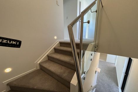 Photo of property in 5/535 Swanson Road, Ranui, Auckland, 0612