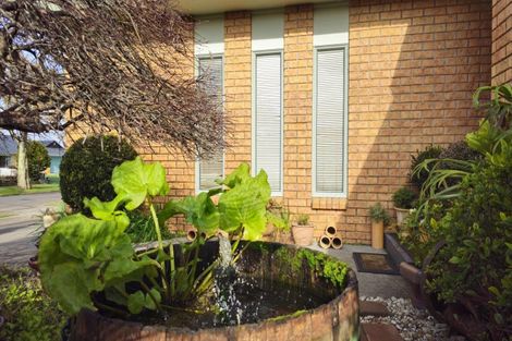 Photo of property in 9 Edgewater Grove, Whakatane, 3120