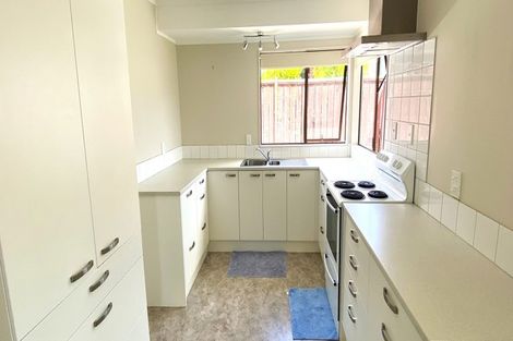 Photo of property in 1/15 Kurnell Drive, Botany Downs, Auckland, 2010