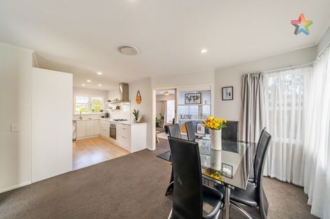 Photo of property in 33 Russell Road, Wainuiomata, Lower Hutt, 5014