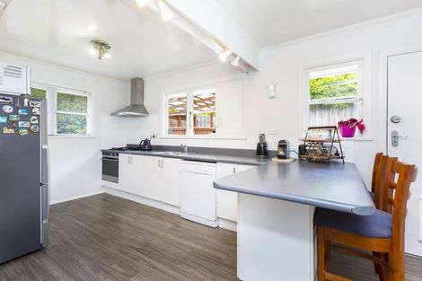 Photo of property in 77 Raukawa Street, Stokes Valley, Lower Hutt, 5019