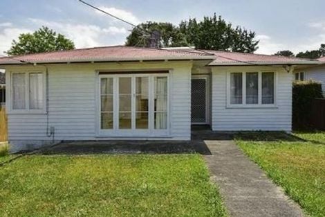 Photo of property in 83 Farquhar Road, Glendene, Auckland, 0602