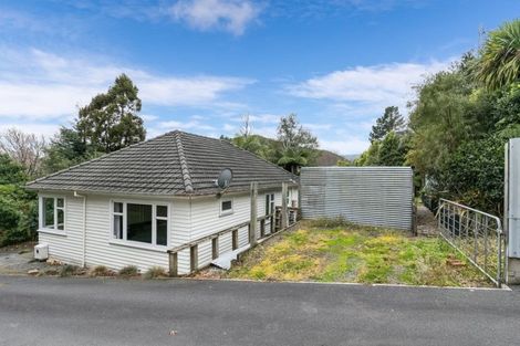 Photo of property in 38 Hine Road, Wainuiomata, Lower Hutt, 5014