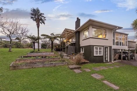 Photo of property in 2/300 Rangatira Road, Beach Haven, Auckland, 0626