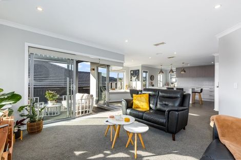 Photo of property in 10 Margaret Shields Avenue, Aotea, Porirua, 5024