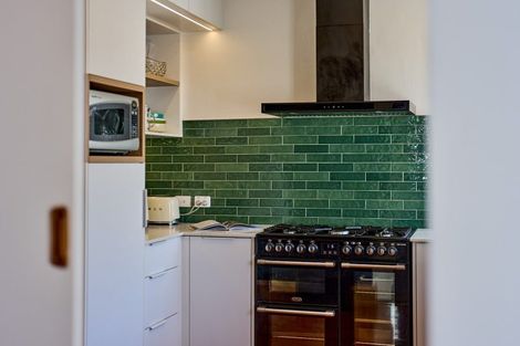 Photo of property in 1/62 Totara Crescent, Woburn, Lower Hutt, 5011