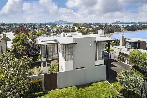 Photo of property in 5 Peregrine Place, Birkenhead, Auckland, 0626