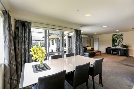 Photo of property in 6 Marlin Terrace, Bell Block, New Plymouth, 4312