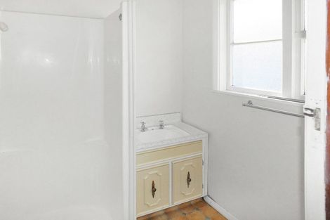 Photo of property in 43b Johnston Street, Foxton, 4814