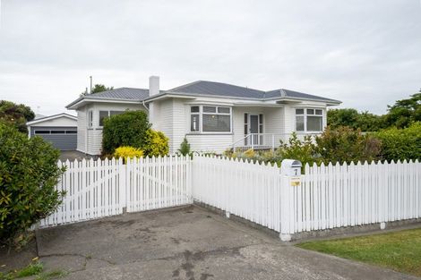 Photo of property in 7 Mill Road, Clive, 4102