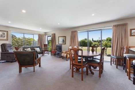 Photo of property in 11 Riverside Way, Amberley, 7410