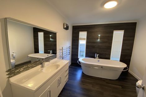 Photo of property in 180 Springfield Road, St Albans, Christchurch, 8014