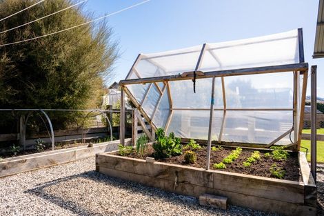 Photo of property in 10 Matheson Crescent, Albert Town, Wanaka, 9305