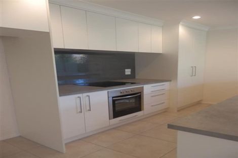 Photo of property in 54a Ranui Terrace, Tawa, Wellington, 5028