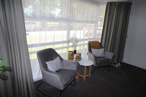 Photo of property in 127a Victoria Avenue, Hokowhitu, Palmerston North, 4410