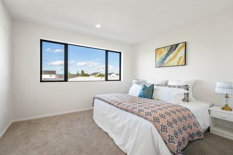 Photo of property in 71a Matipo Road, Te Atatu Peninsula, Auckland, 0610