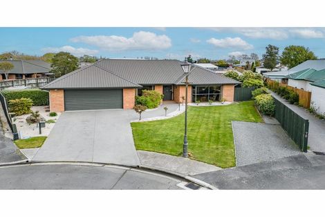 Photo of property in 6 Mclean Place, Woodend, 7610