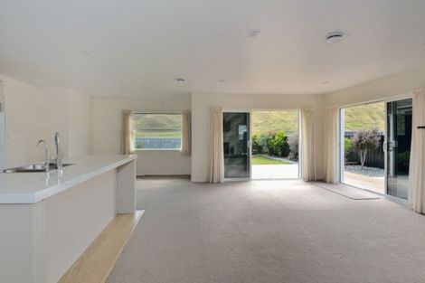 Photo of property in 82 Hamilton Drive, Wainui, Gisborne, 4010