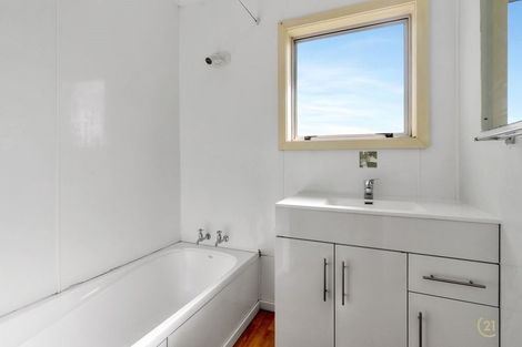 Photo of property in 12 Serrano Place, Clover Park, Auckland, 2023
