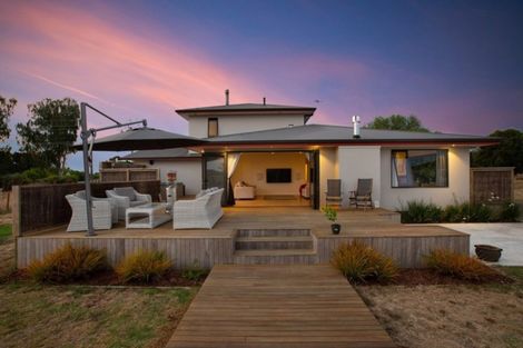 Photo of property in 232 Woodside Road, Matangi, Hamilton, 3284