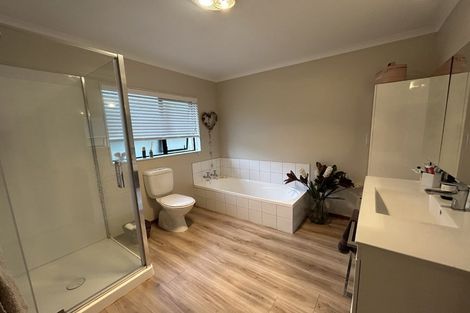 Photo of property in 22 Sunburst Court, Paraparaumu Beach, Paraparaumu, 5032