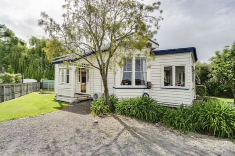 Photo of property in 30 Bell Street, Otane, 4202