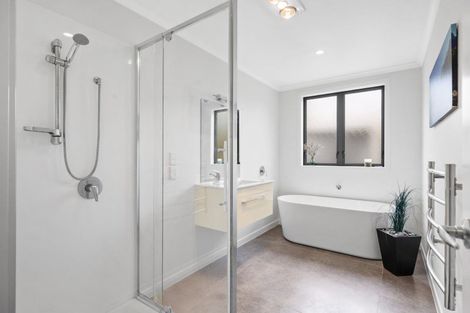 Photo of property in 44 Long Melford Road, Awapuni, Palmerston North, 4412