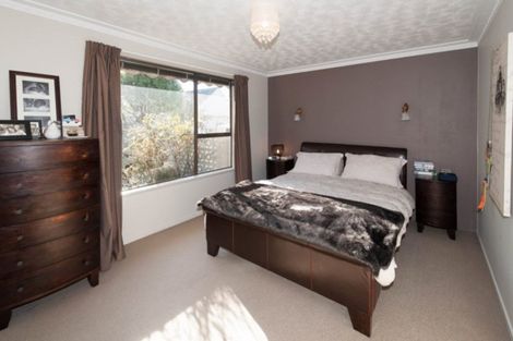 Photo of property in 2/5a Rata Street, Riccarton, Christchurch, 8041