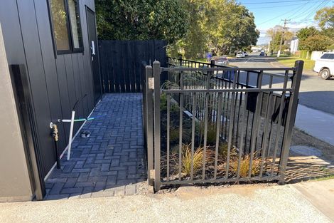 Photo of property in 1/39 Graham Avenue, Te Atatu Peninsula, Auckland, 0610