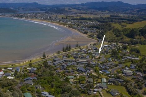 Photo of property in 2 Parkland Place, Whitianga, 3510