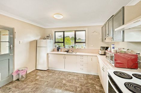 Photo of property in 11 Charles Street, Grasmere, Invercargill, 9810
