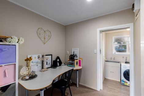 Photo of property in 15 Tralee Place, Bishopdale, Christchurch, 8053