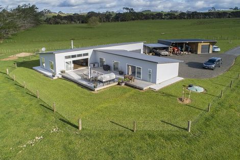 Photo of property in 39 Anderson Road, Kaukapakapa, Helensville, 0875