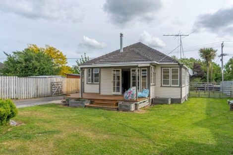 Photo of property in 2 Kent Street, Carterton, 5713